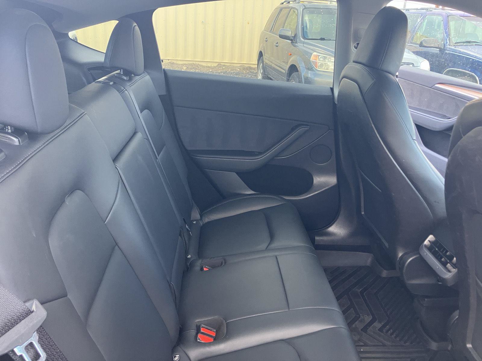 Used 2023 Tesla Model Y Long Range AWD/4WD image 22