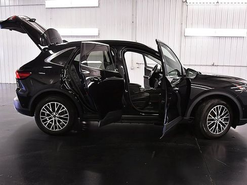 Used 2023 Ford Escape SE w/ PHEV Premium Package image 33