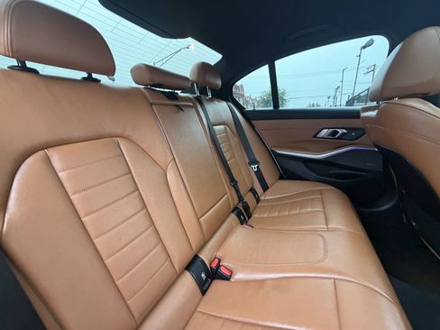 Used 2020 BMW 330i Sedan w/ Premium Package RWD image 28