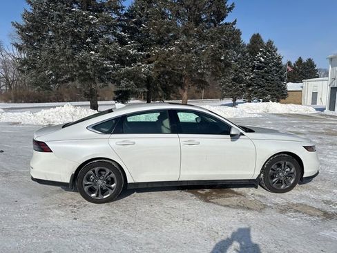 Used 2024 Honda Accord EX-L image 5