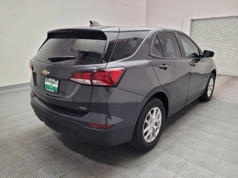 Used 2022 Chevrolet Equinox LS AWD/4WD image 9