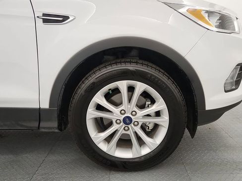 Used 2019 Ford Escape SE FWD image 21