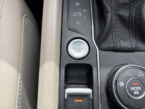 Used 2019 Volkswagen Atlas SEL Premium AWD/4WD image 27