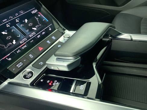 Certified 2021 Audi e-tron Premium w/ Convenience Plus Package AWD/4WD image 17