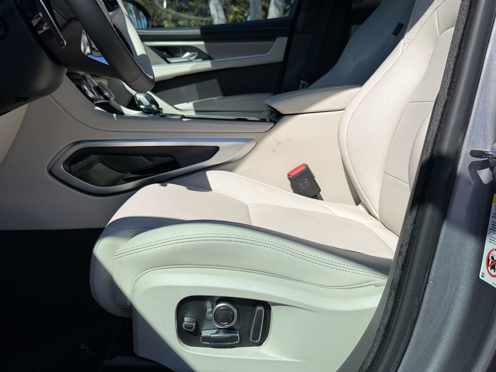 New 2026 Jaguar F-PACE R-Dynamic S AWD/4WD image 5