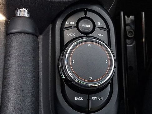 Used 2018 MINI Cooper S FWD image 16