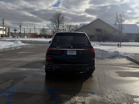 Used 2019 BMW X7 xDrive50i w/ M Sport Package image 7