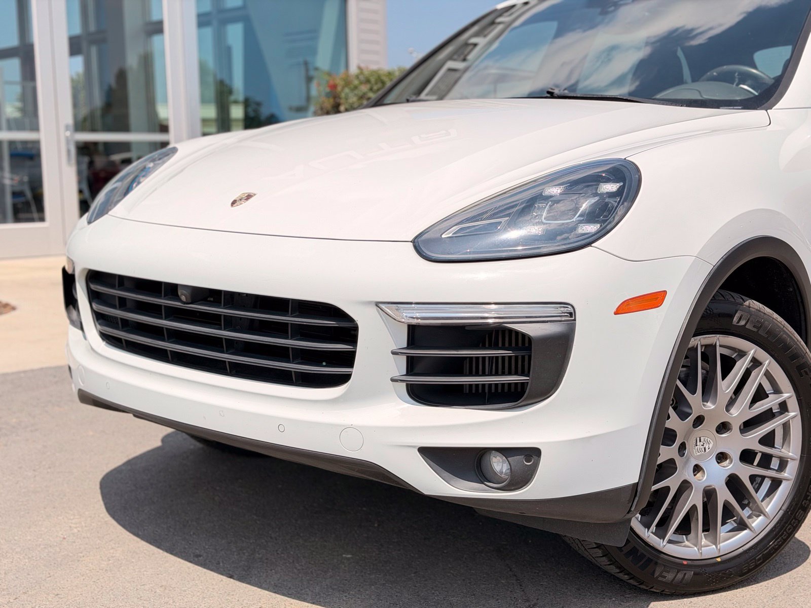 Used 2016 Porsche Cayenne S AWD/4WD image 3