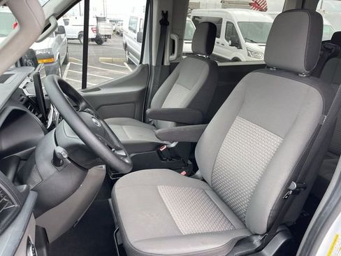 Used 2024 Ford Transit 350 XLT RWD image 4