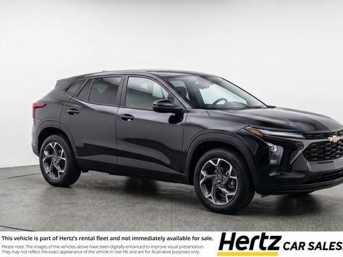 Used 2025 Chevrolet Trax LT FWD image 1
