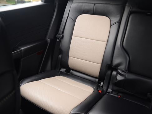 Used 2022 Ford Escape Titanium w/ Titanium Elite Package image 16