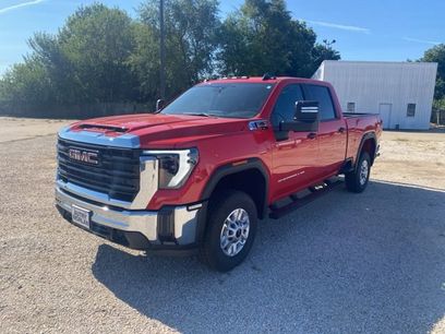 New 2025 GMC Sierra 2500 Pro