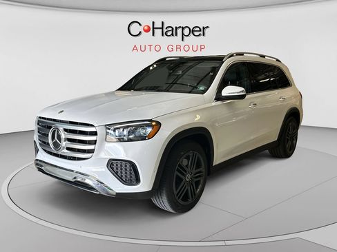 Used 2025 Mercedes-Benz GLS 450 4MATIC image 7