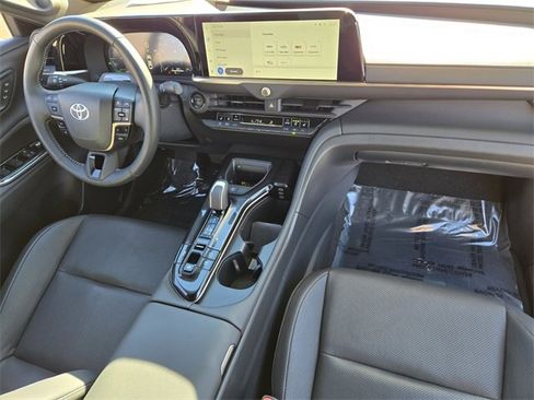 Certified 2026 Toyota Crown Limited image 17