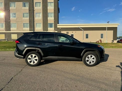 Used 2024 Toyota RAV4 LE AWD/4WD image 12