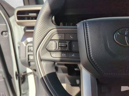 New 2025 Toyota 4Runner SR5 image 17