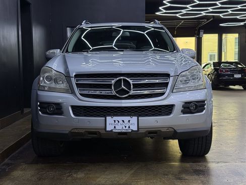 Used 2009 Mercedes-Benz GL 450 4MATIC image 2