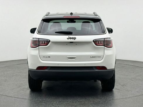 Used 2025 Jeep Compass Limited image 7