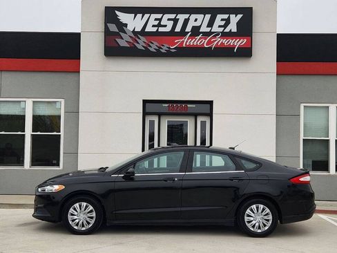 Used 2013 Ford Fusion S FWD image 23