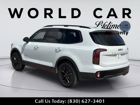 Used 2025 Kia Telluride AWD image 5