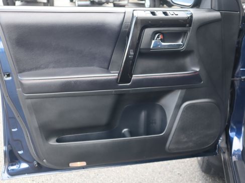 Used 2018 Toyota 4Runner TRD Off-Road image 24