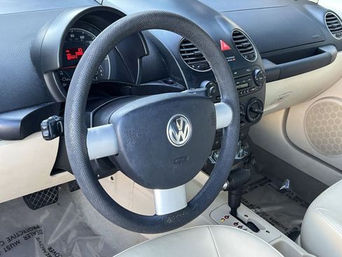Used 2007 Volkswagen Beetle 2.5L image 13
