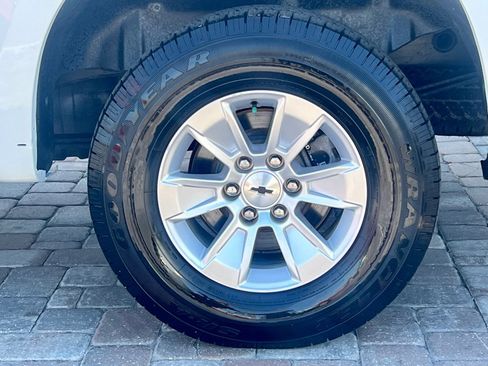 Used 2019 Chevrolet Silverado 1500 LT image 27