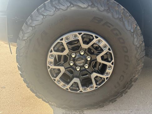 Used 2022 Ford F150 Raptor w/ Equipment Group 801A High image 11