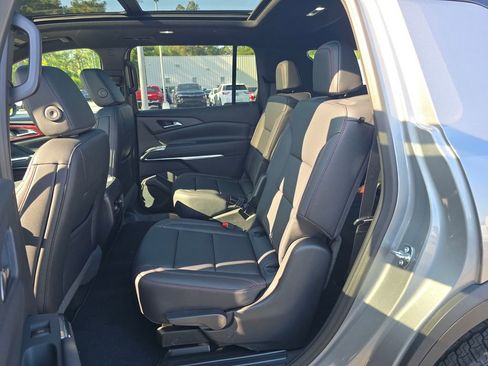 New 2026 Chevrolet Traverse Z71 AWD/4WD image 25