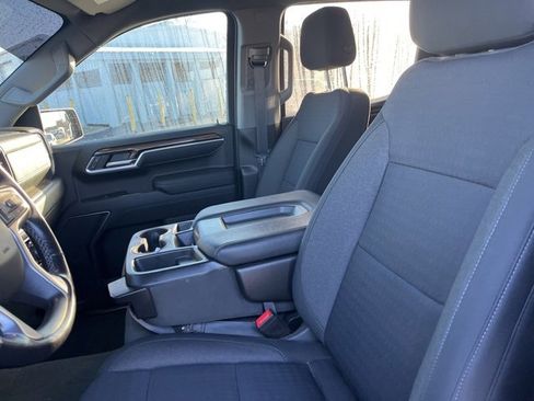 Used 2022 Chevrolet Silverado 1500 RST w/ Redline Edition image 9