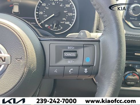 Used 2021 Nissan Rogue SV w/ Premium Package FWD image 27