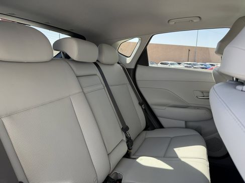 Used 2024 Hyundai Kona Limited FWD image 39