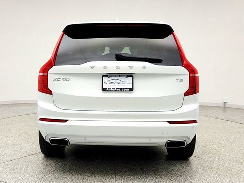 Used 2020 Volvo XC90 T5 Momentum image 6