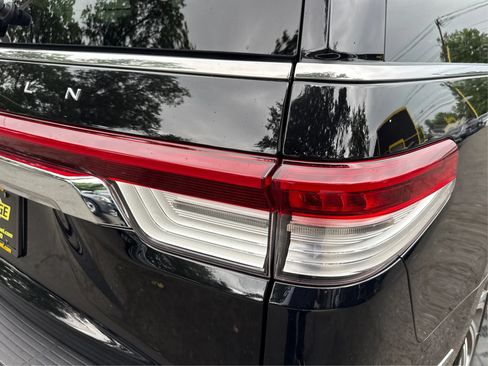 Used 2024 Lincoln Navigator L 4WD image 28