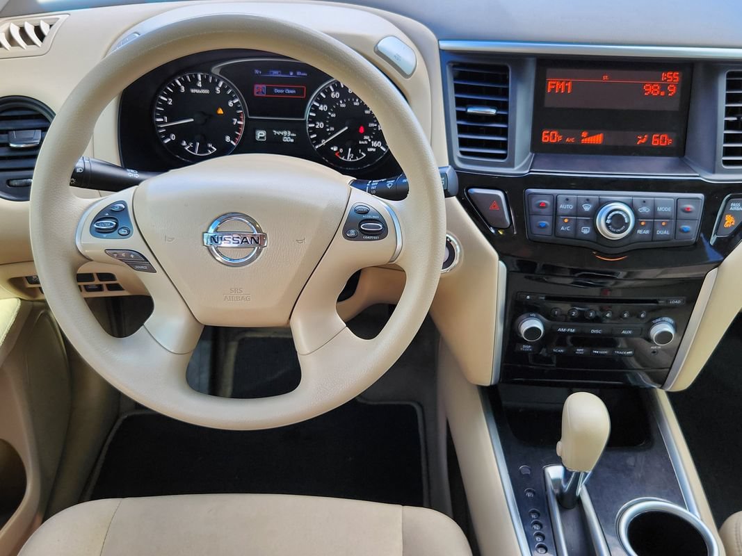Used 2015 Nissan Pathfinder S AWD/4WD image 28