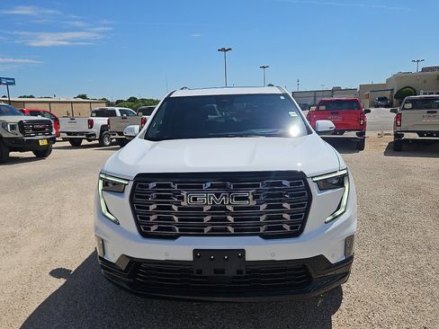 New 2026 GMC Acadia Denali Ultimate w/ LPO, Floor Liner Package FWD image 8