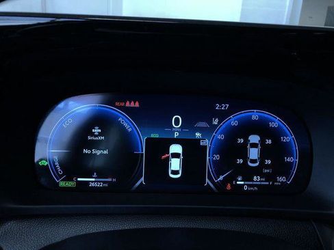 Certified 2025 Toyota Crown AWD/4WD image 30
