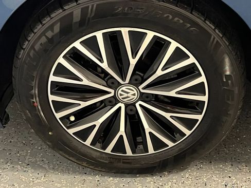 Used 2019 Volkswagen Jetta SE FWD image 9