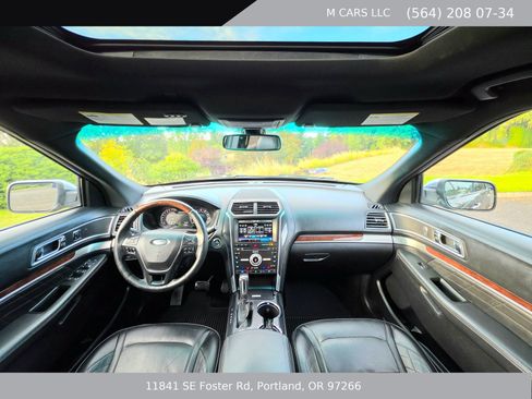 Used 2016 Ford Explorer Platinum AWD/4WD image 25