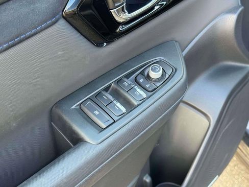 Certified 2025 Subaru Forester Limited image 16