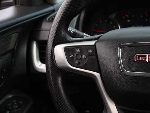 Used 2024 GMC Terrain SLE AWD/4WD image 26