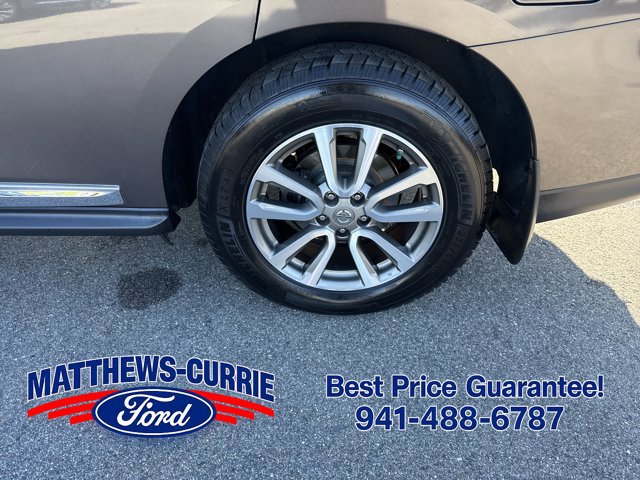 Used 2015 Nissan Pathfinder SL w/ Trailer Tow Package FWD image 15