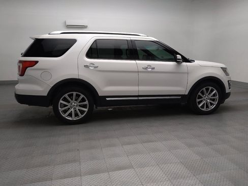 Used 2016 Ford Explorer Limited FWD image 10