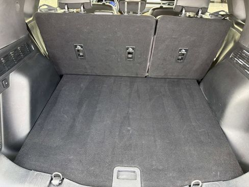 Used 2020 Ford Escape Titanium image 13