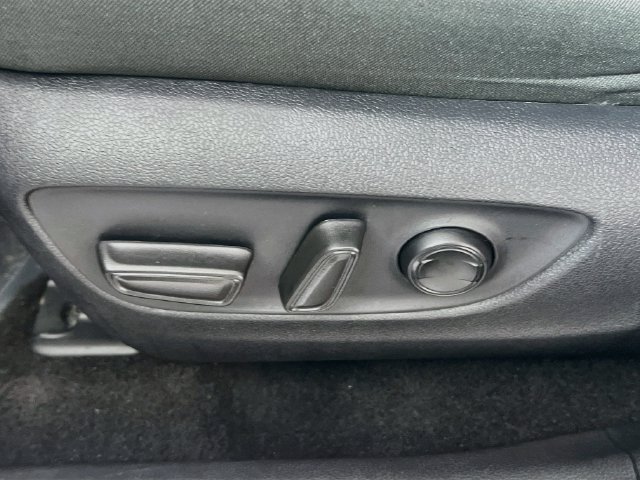 Used 2025 Toyota RAV4 XLE w/ Convenience Package FWD image 13
