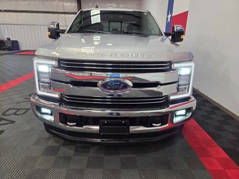 Used 2019 Ford F250 Lariat w/ Lariat Ultimate Package image 22