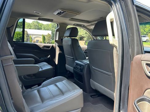 Used 2020 GMC Yukon Denali w/ Denali Premium Package RWD image 52