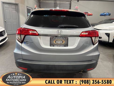 Used 2022 Honda HR-V EX image 5