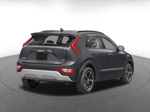 Used 2026 Kia Niro LX FWD image 2