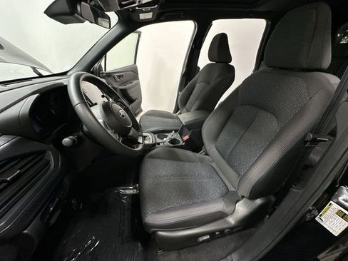 Certified 2025 Subaru Forester Premium image 17